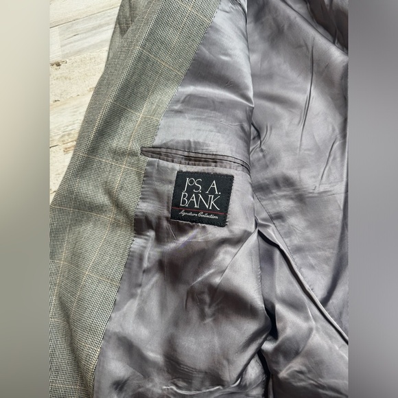 Jos. A. Bank Mens Gray Wool Silk Classic Fit Sport Coat Blazer 44R Windowpane - Picture 10 of 11